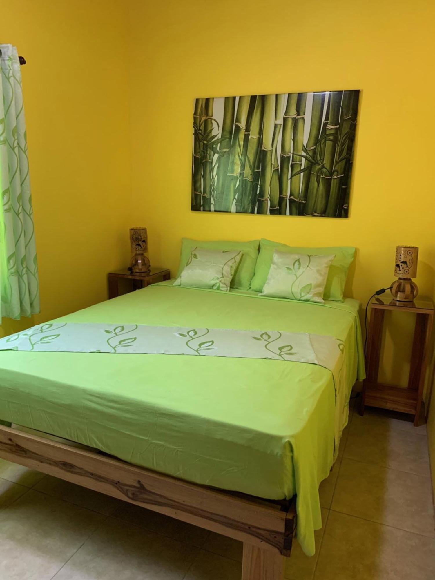 Green Queendom Farm And Lodging Oracabessa Habitación foto